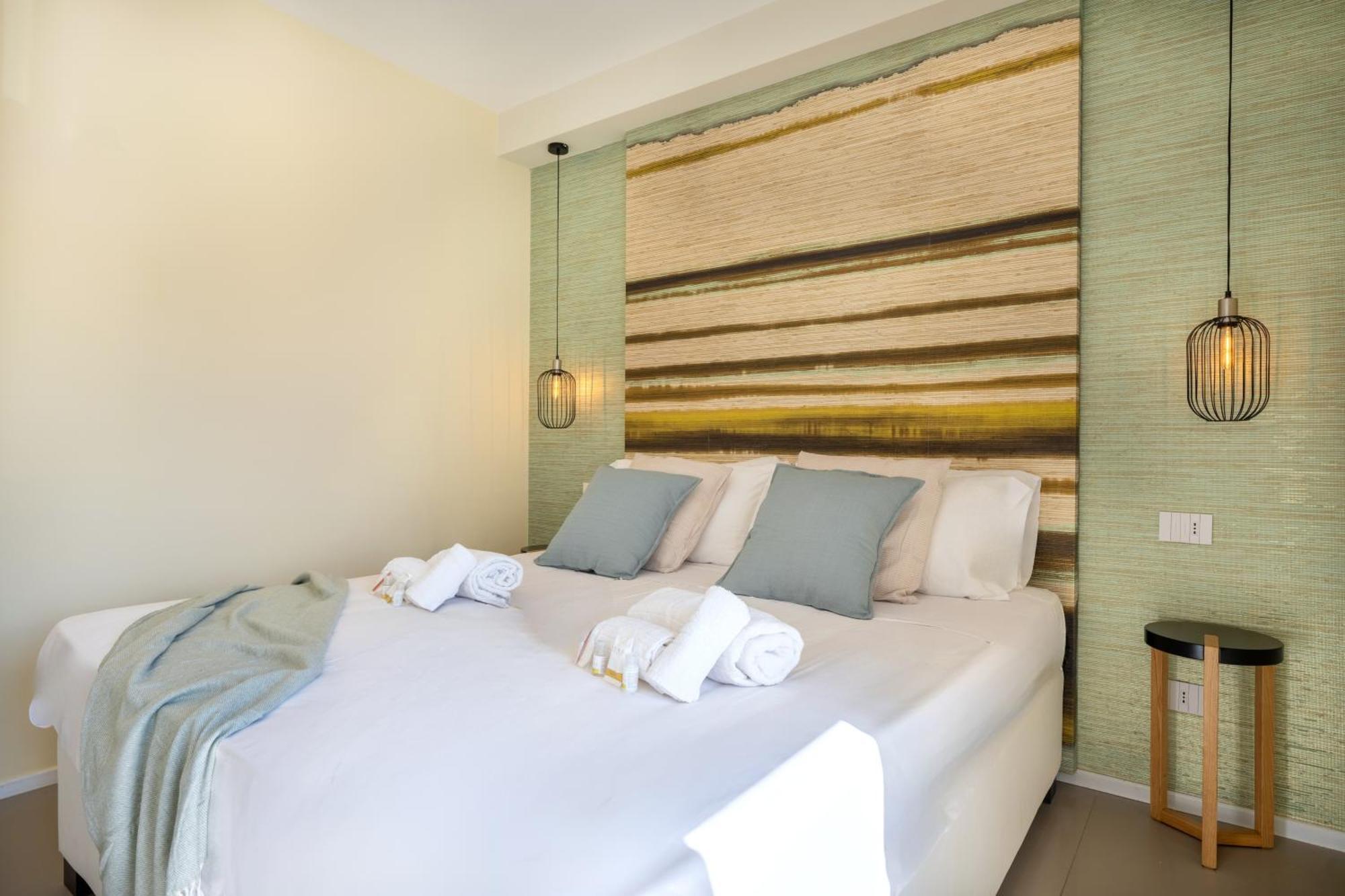 Exclusive Deluxe Apt Up To 6 People & Heated Tub Поліньяно-а-Маре Екстер'єр фото